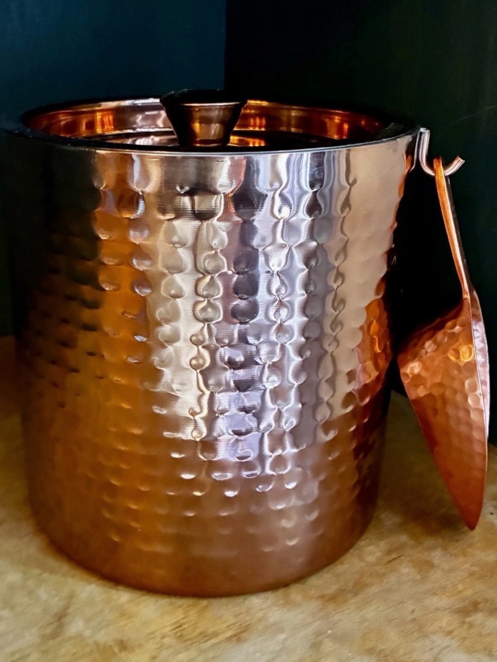 Retro Hammered Copper Ice Bucket with Scoop  3 qt.